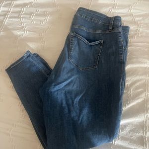 Button fly skinny jeans Ava and Viv high rise